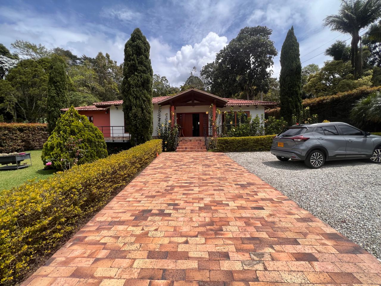VENTA FINCA PINAR AZUL EL RETIRO