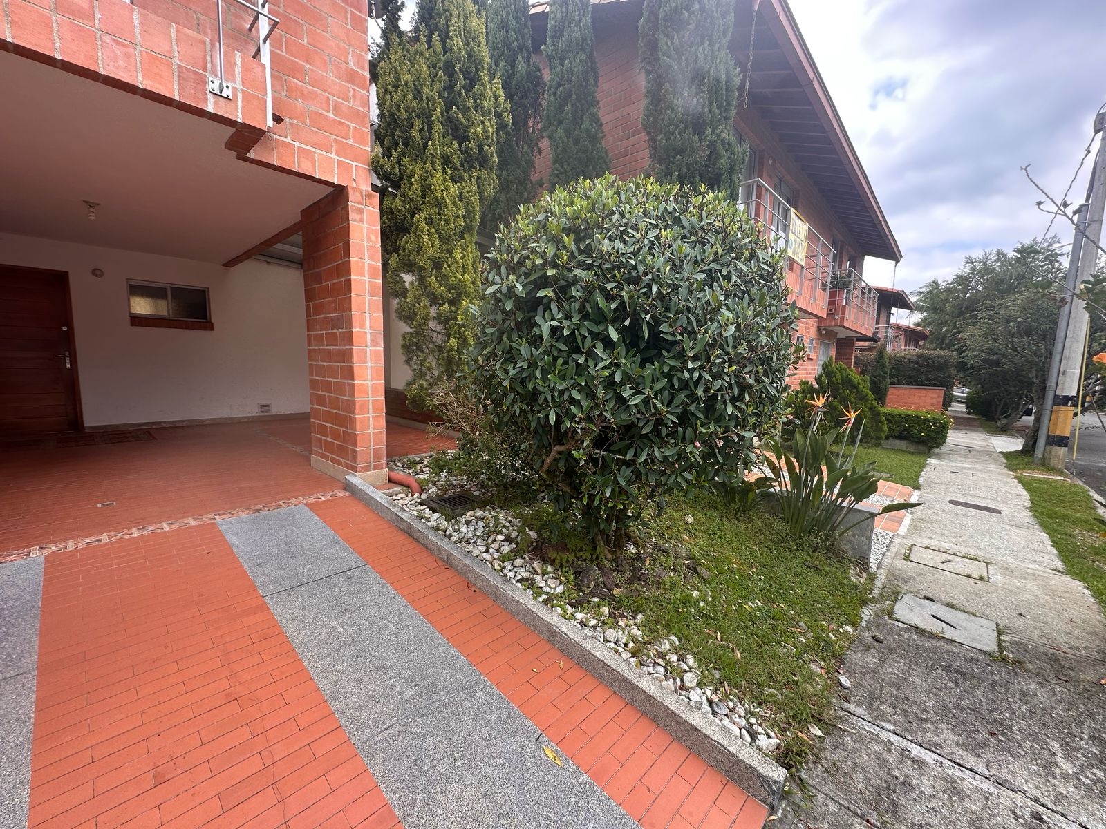 VENTA CASA RETIRO CAMPESTRE