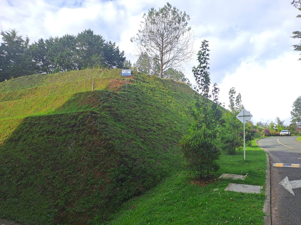 VENTA LOTE URBANIZACION ENTRE VERDES