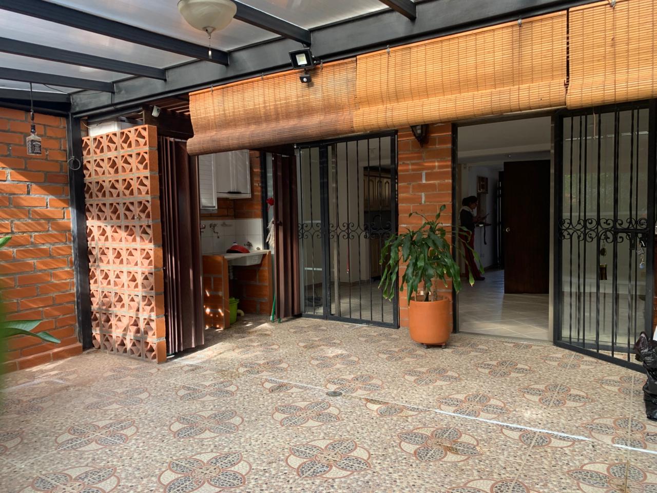 Casa en arriendo – La Aldea &#8211; El Retiro Antioquia